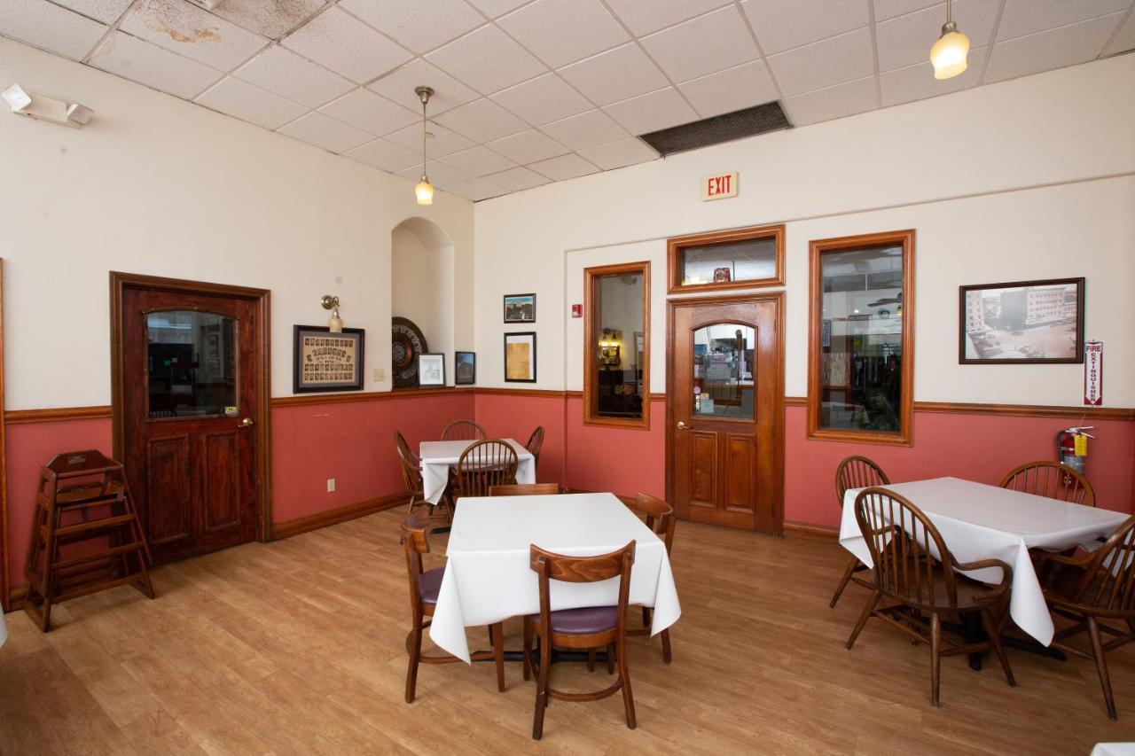 The Rialto Hotel 3*